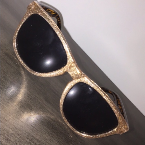 Kids gold sunglasses - Picture 2 of 2